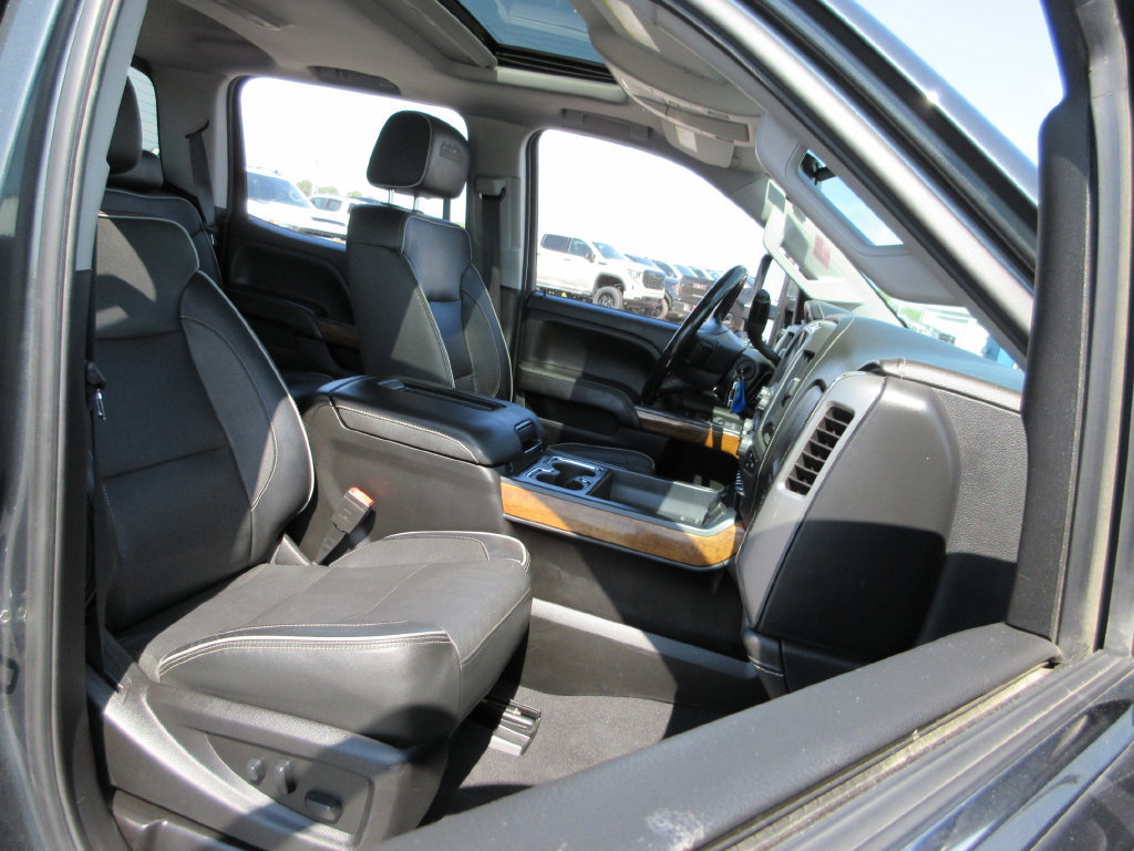 Used 2019 Chevrolet Silverado 2500 High Country w/ Duramax Plus Package AWD/4WD image 26