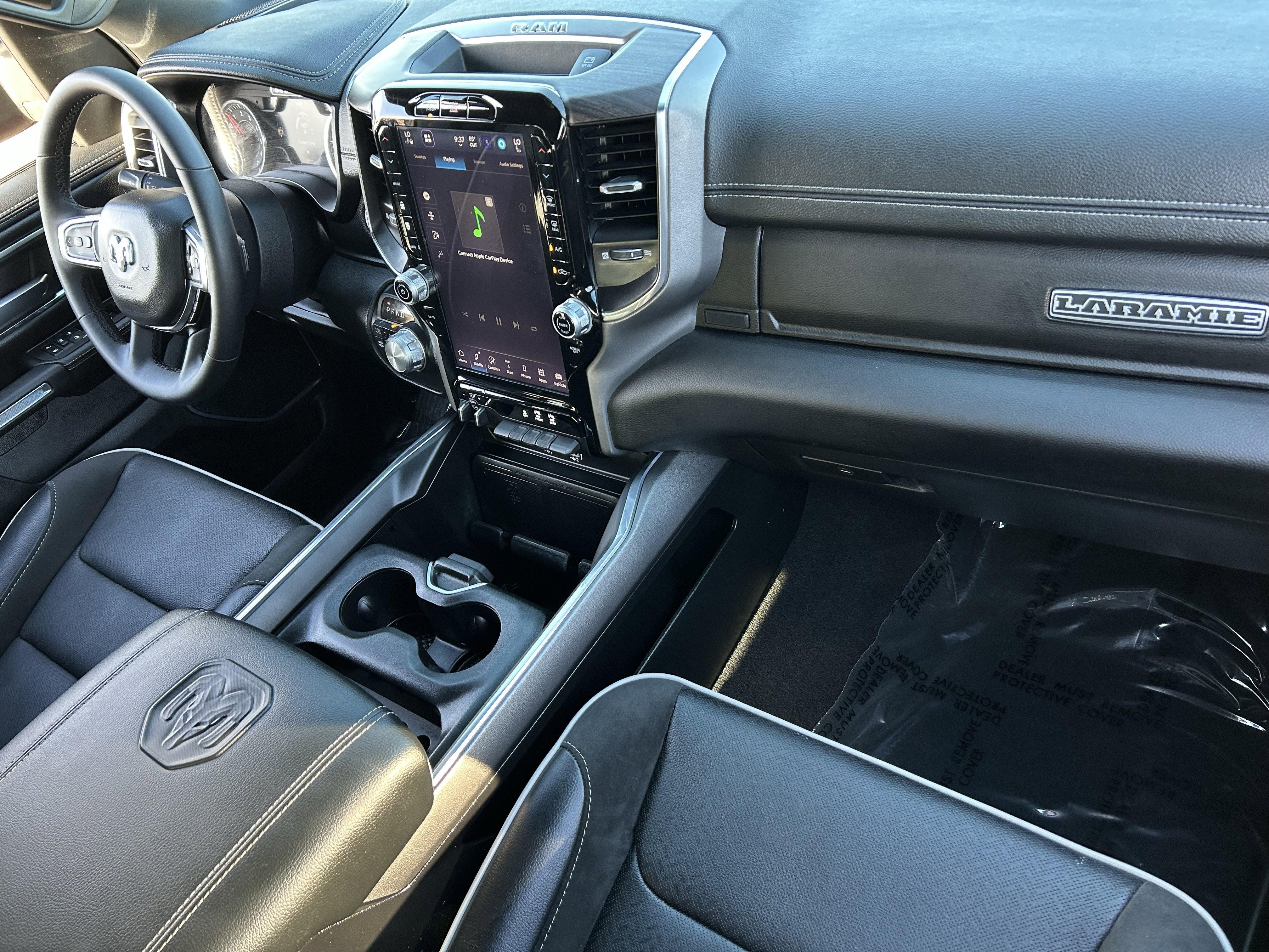 Used 2025 RAM 1500 Laramie AWD/4WD image 11