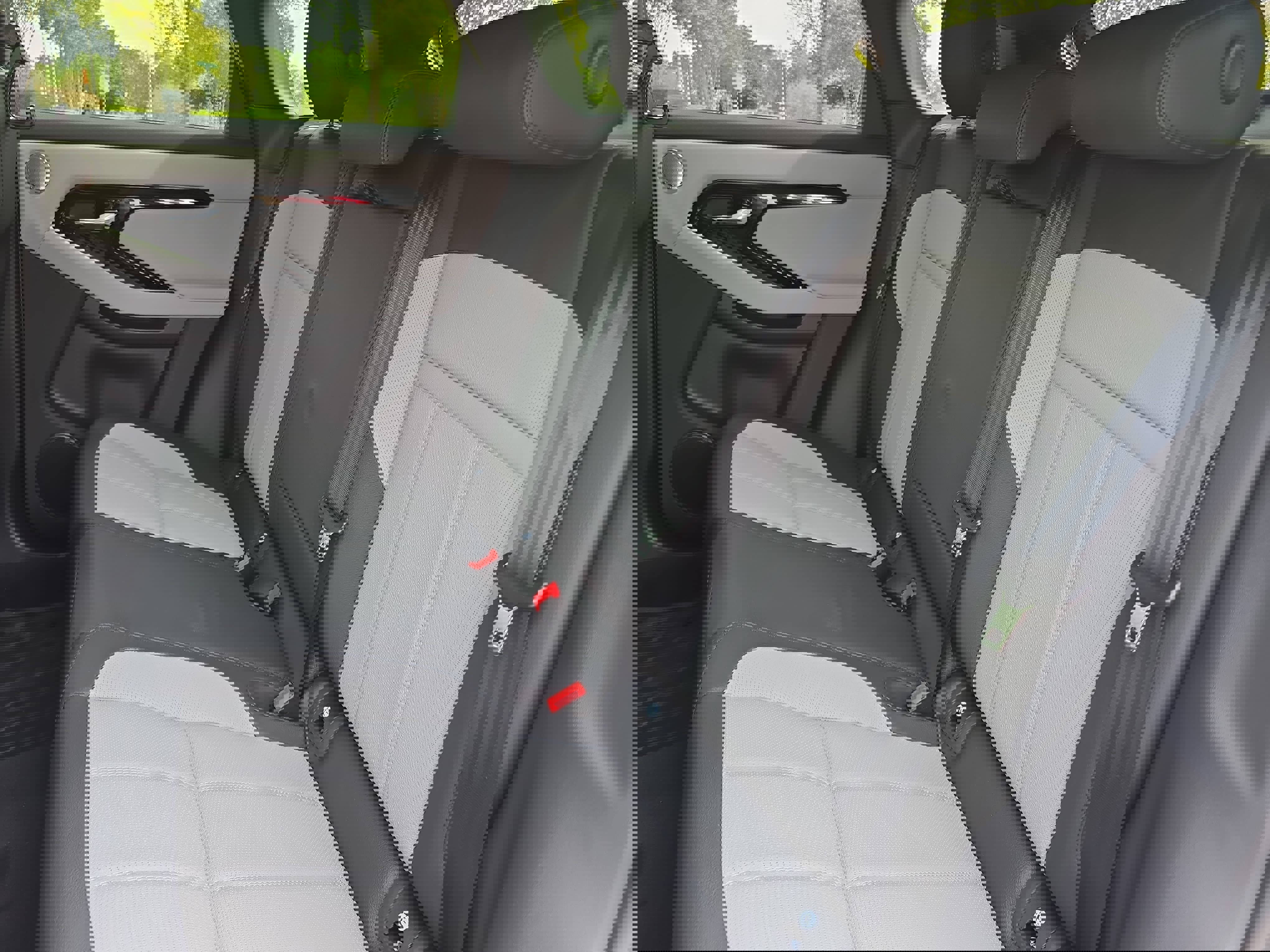 New 2026 Land Rover Range Rover Evoque Dynamic SE image 14