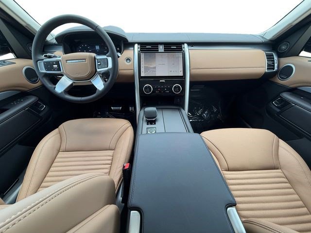 New 2026 Land Rover Discovery Limited Edition AWD/4WD image 12
