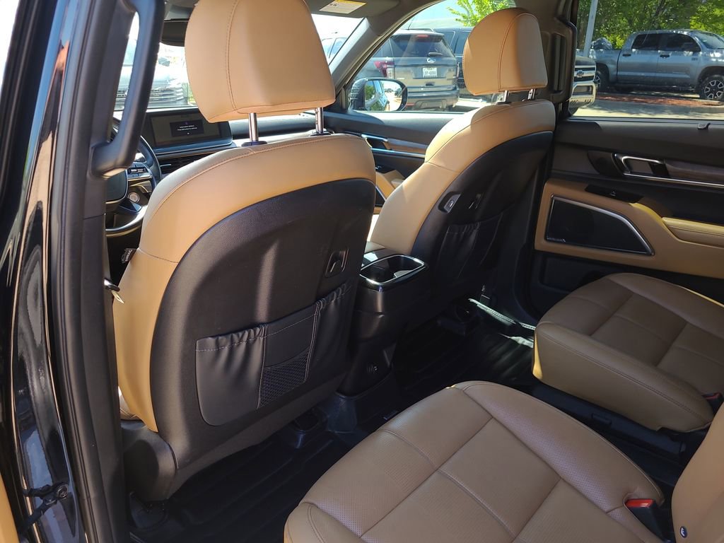 Used 2022 Kia Telluride SX w/ Nightfall Edition Package image 10