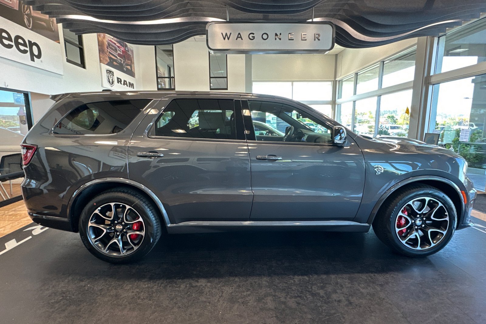 New 2026 Dodge Durango SRT Hellcat w/ 3rd Row Seating Group AWD/4WD image 3