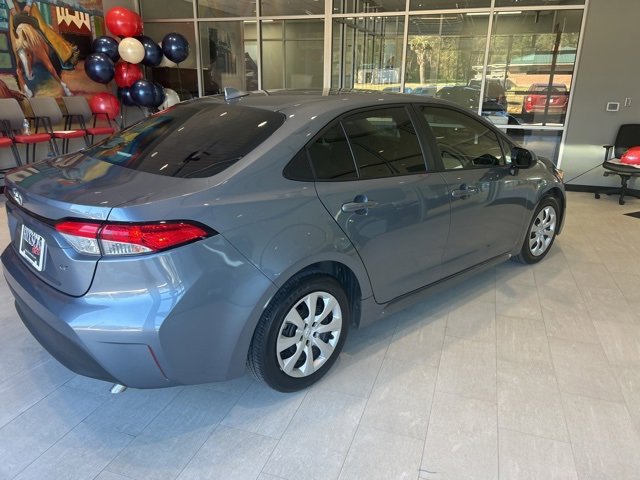 Used 2025 Toyota Corolla LE image 6