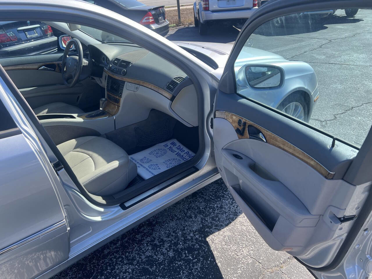 Used 2007 Mercedes-Benz E 350 Sedan image 12