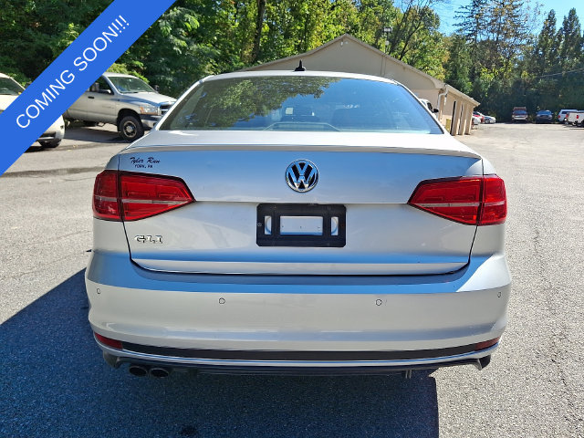 Used 2016 Volkswagen Jetta GLI SE FWD image 9