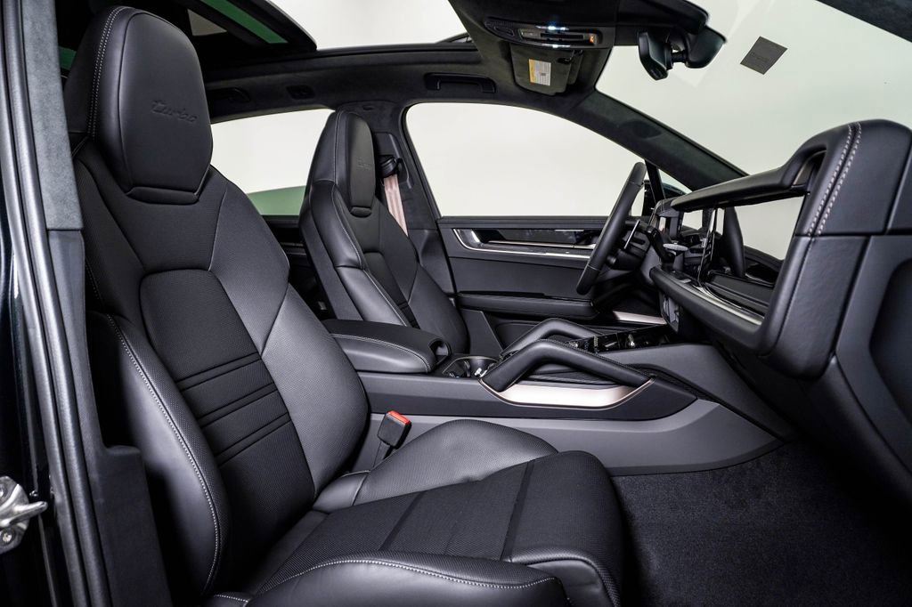 New 2026 Porsche Cayenne Turbo image 15