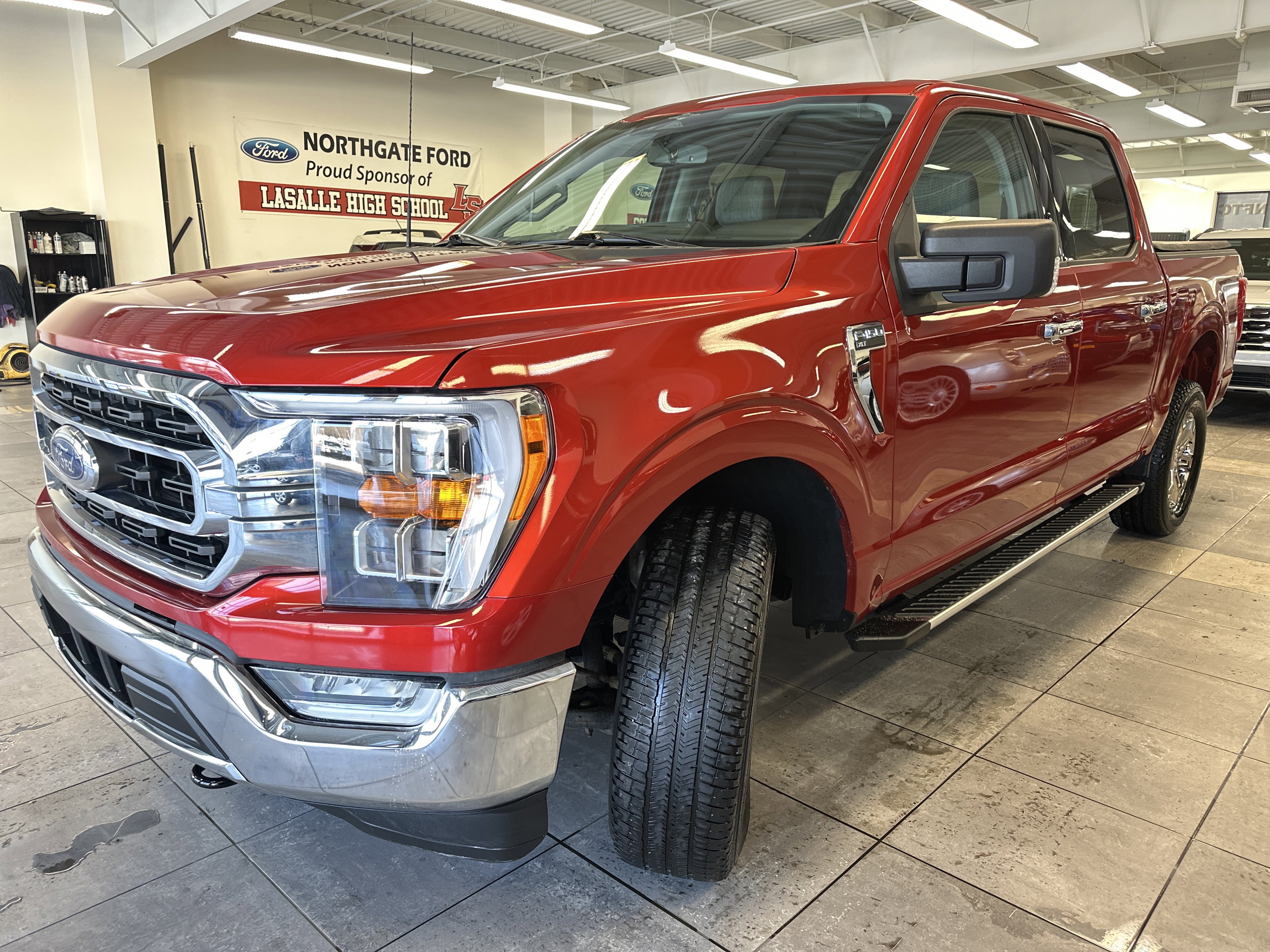 Used 2023 Ford F150 XLT w/ Equipment Group 302A High image 19