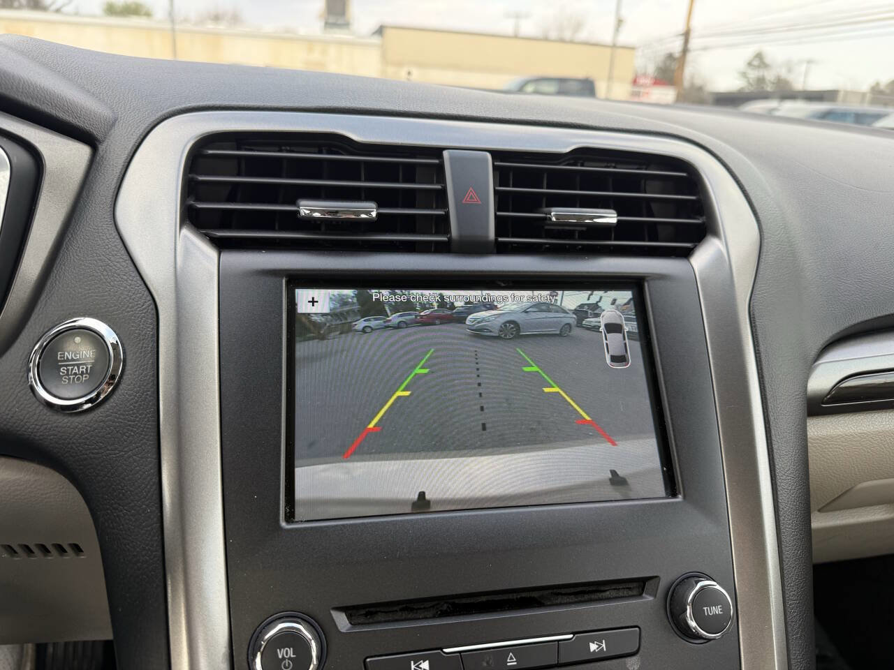 Used 2017 Ford Fusion Energi SE image 20