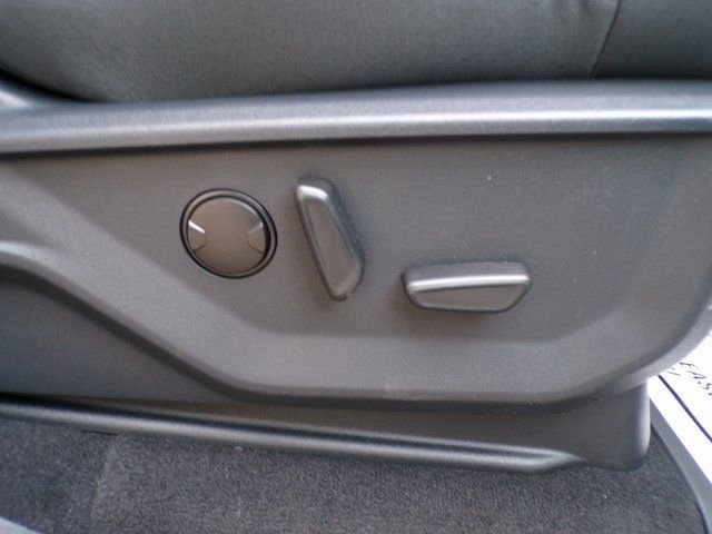 New 2025 Ford Expedition Active AWD/4WD image 17