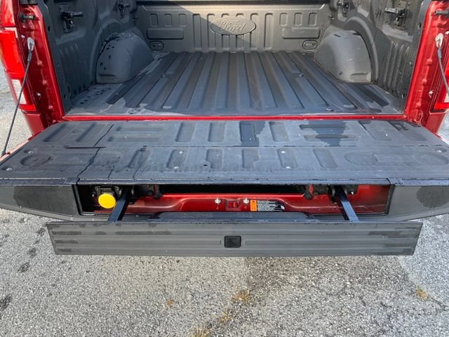 Used 2019 Ford F150 Lariat w/ Equipment Group 502A Luxury RWD image 9
