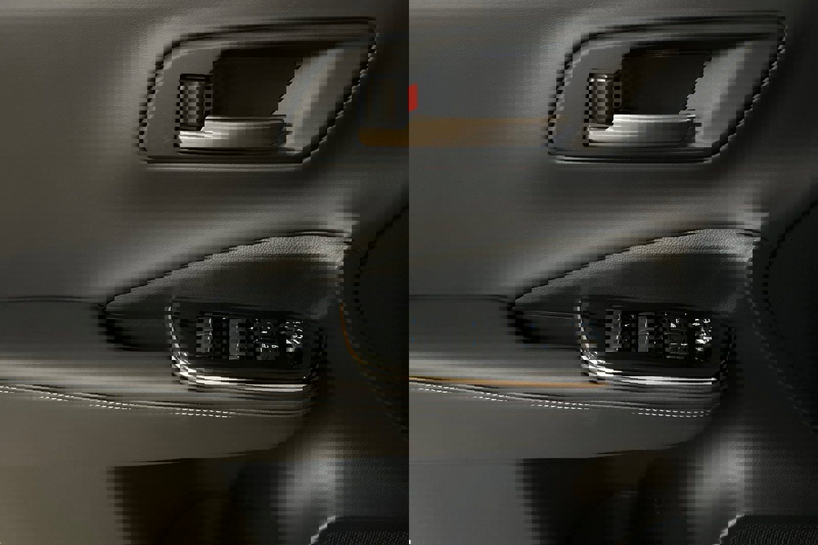 New 2026 Toyota Crown XLE image 10