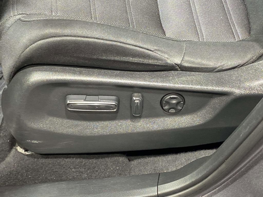 Used 2020 Honda CR-V EX image 17