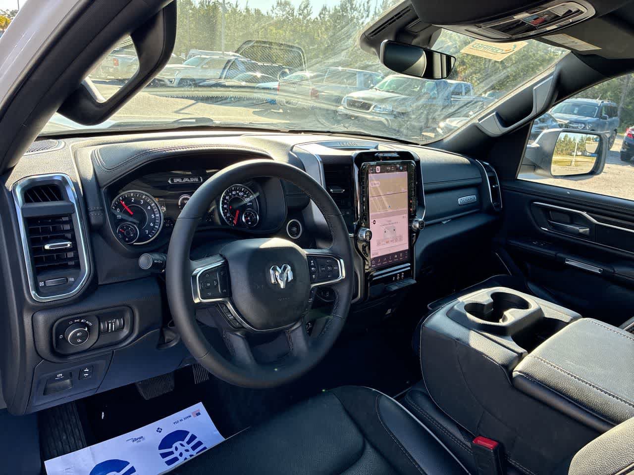 Used 2025 RAM 1500 Laramie AWD/4WD image 10