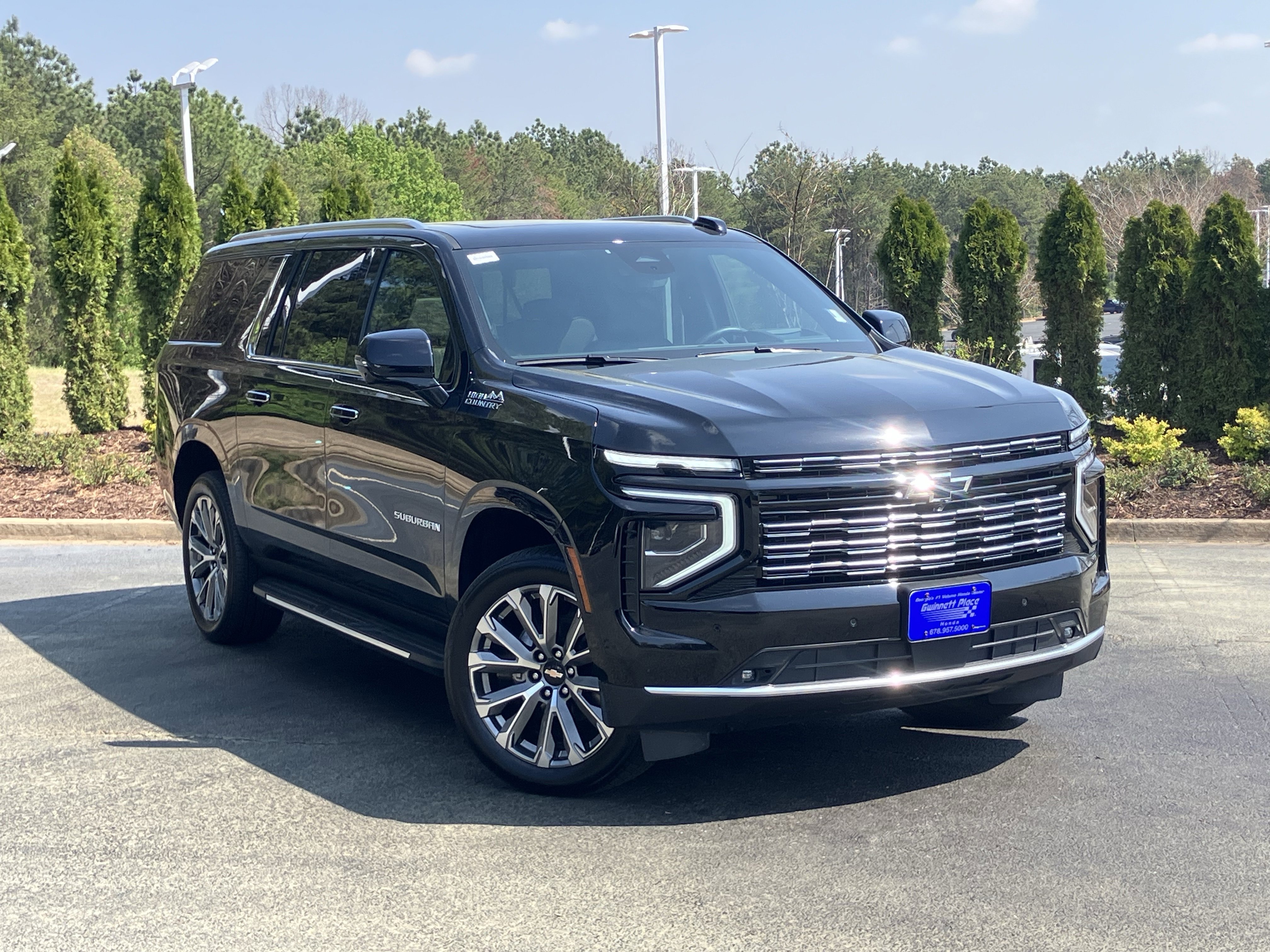 Used 2025 Chevrolet Suburban High Country w/ Sun And Tow Package video 2