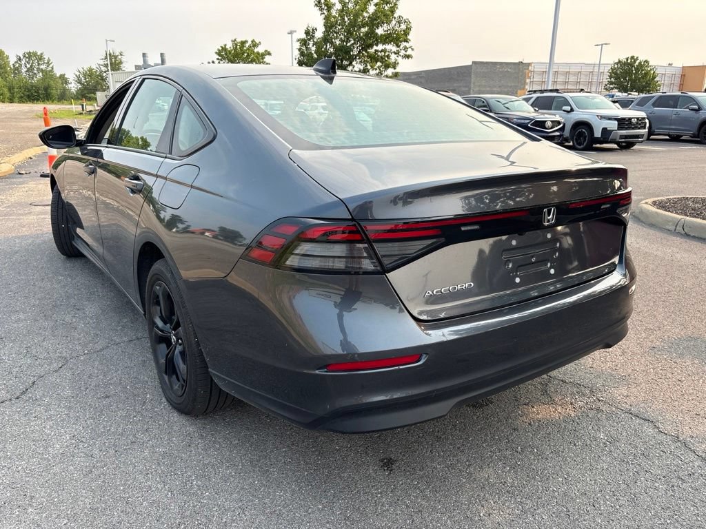 Used 2025 Honda Accord SE image 8