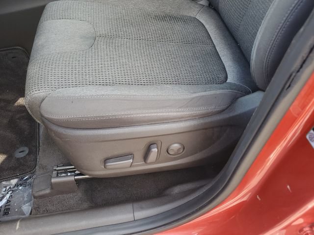 Used 2019 Hyundai Santa Fe SEL FWD image 16