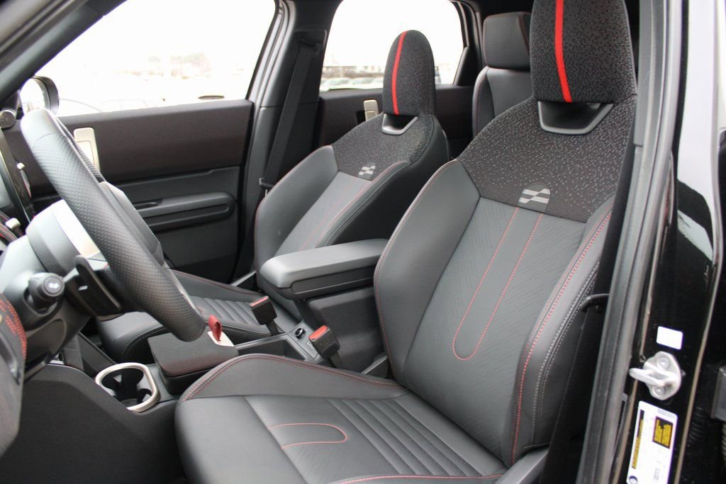 Used 2025 MINI Cooper Countryman John Cooper Works image 8