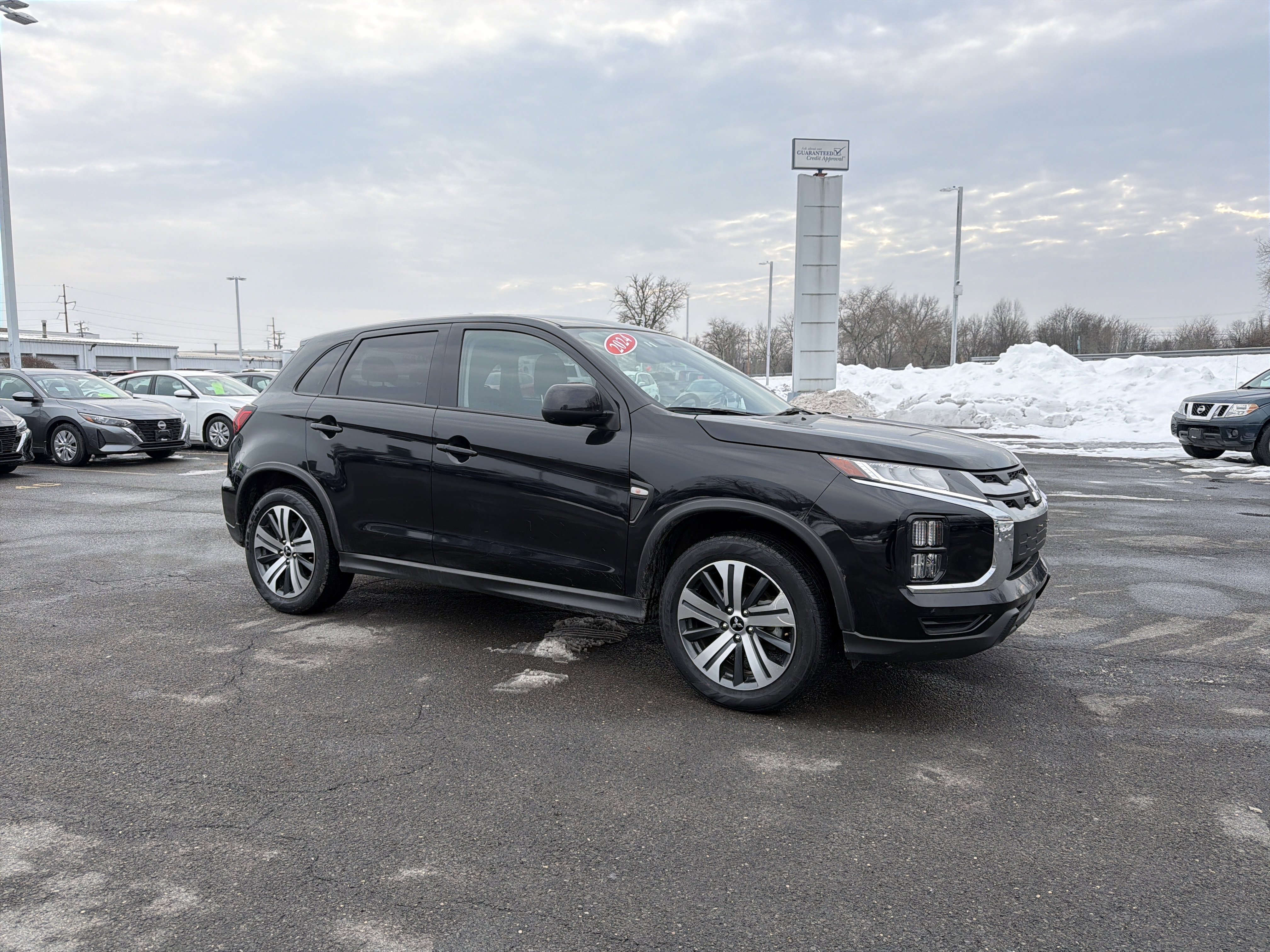 Used 2024 Mitsubishi Outlander Sport ES image 3