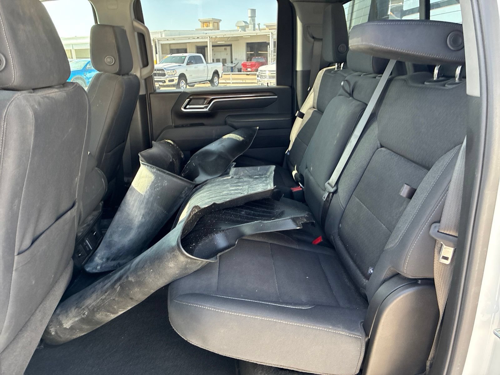 Used 2025 Chevrolet Silverado 2500 LT w/ Convenience Package AWD/4WD image 11