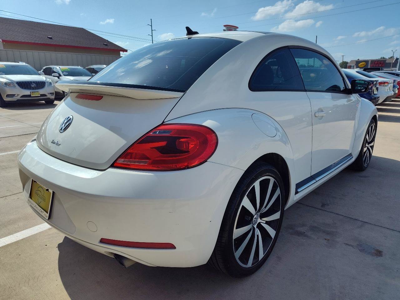 Used 2013 Volkswagen Beetle 2.0T FWD image 4