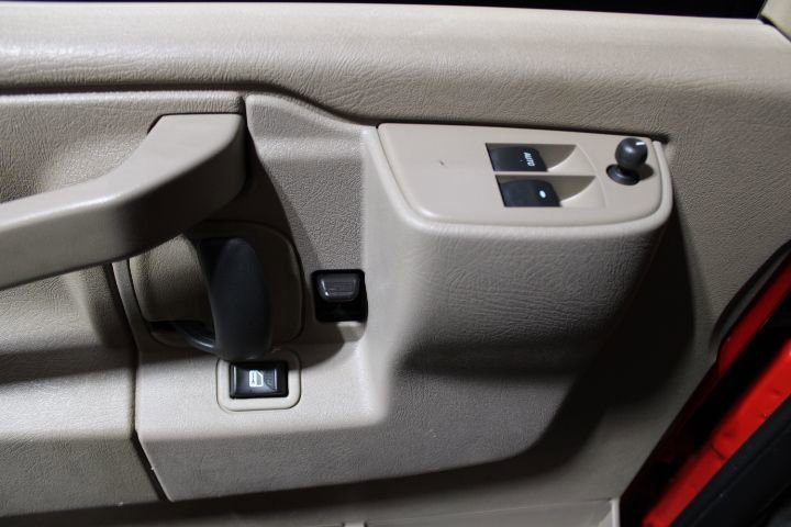 Used 2024 GMC Savana 3500 Extended image 15