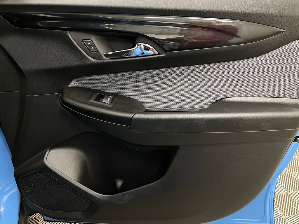 Certified 2024 Chevrolet TrailBlazer LT w/ Driver Confidence Package image 38