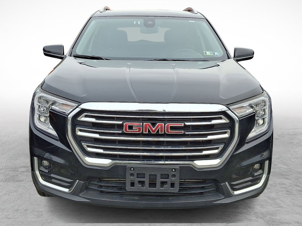 Used 2023 GMC Terrain SLT image 2