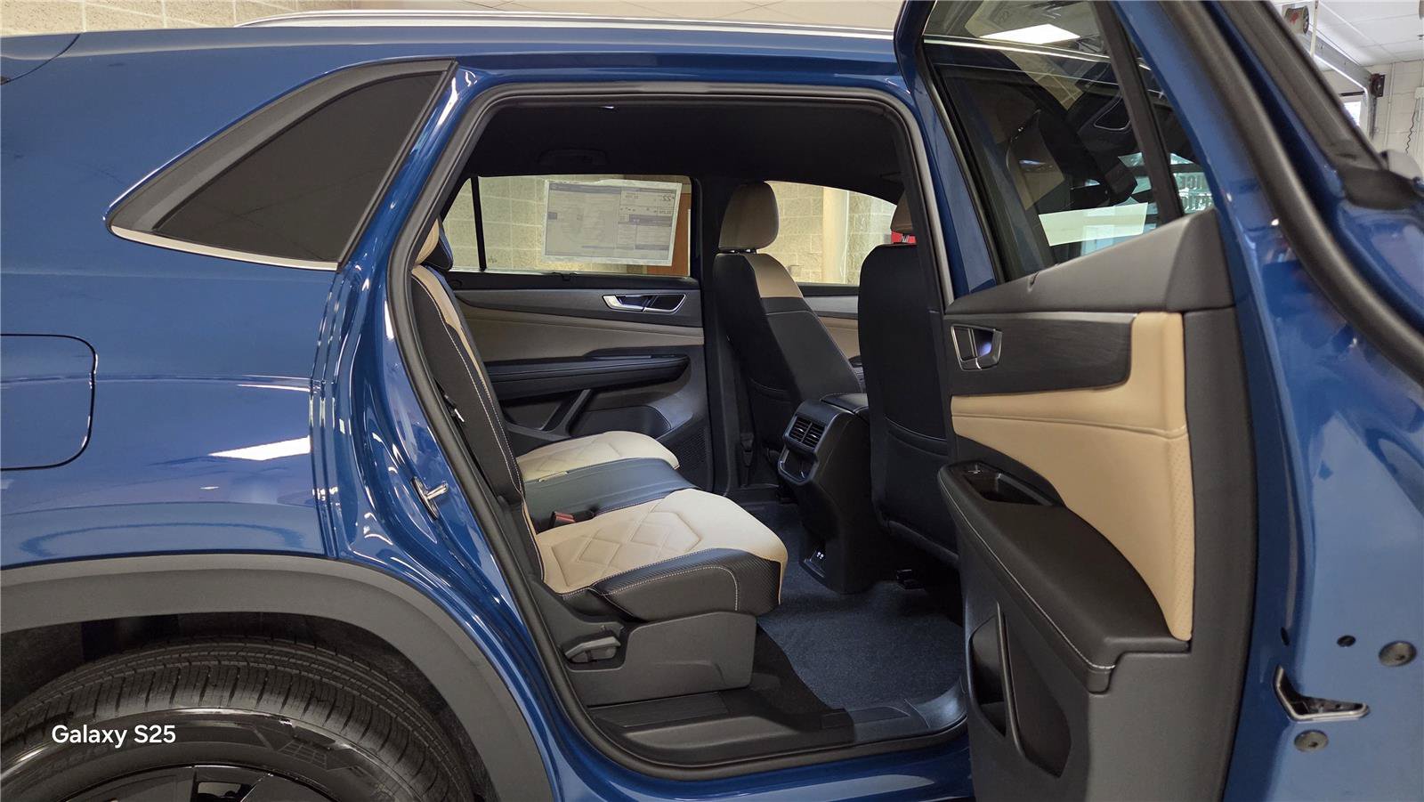 New 2026 Volkswagen Atlas Cross Sport SE AWD/4WD image 32