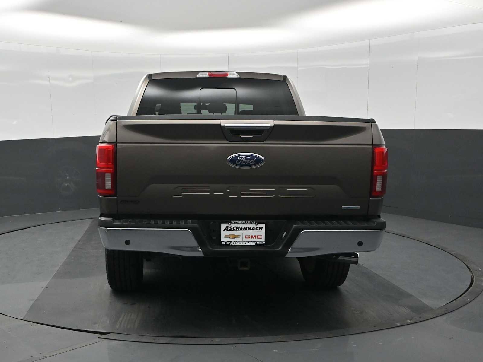 Used 2019 Ford F150 Lariat w/ Equipment Group 502A Luxury image 8