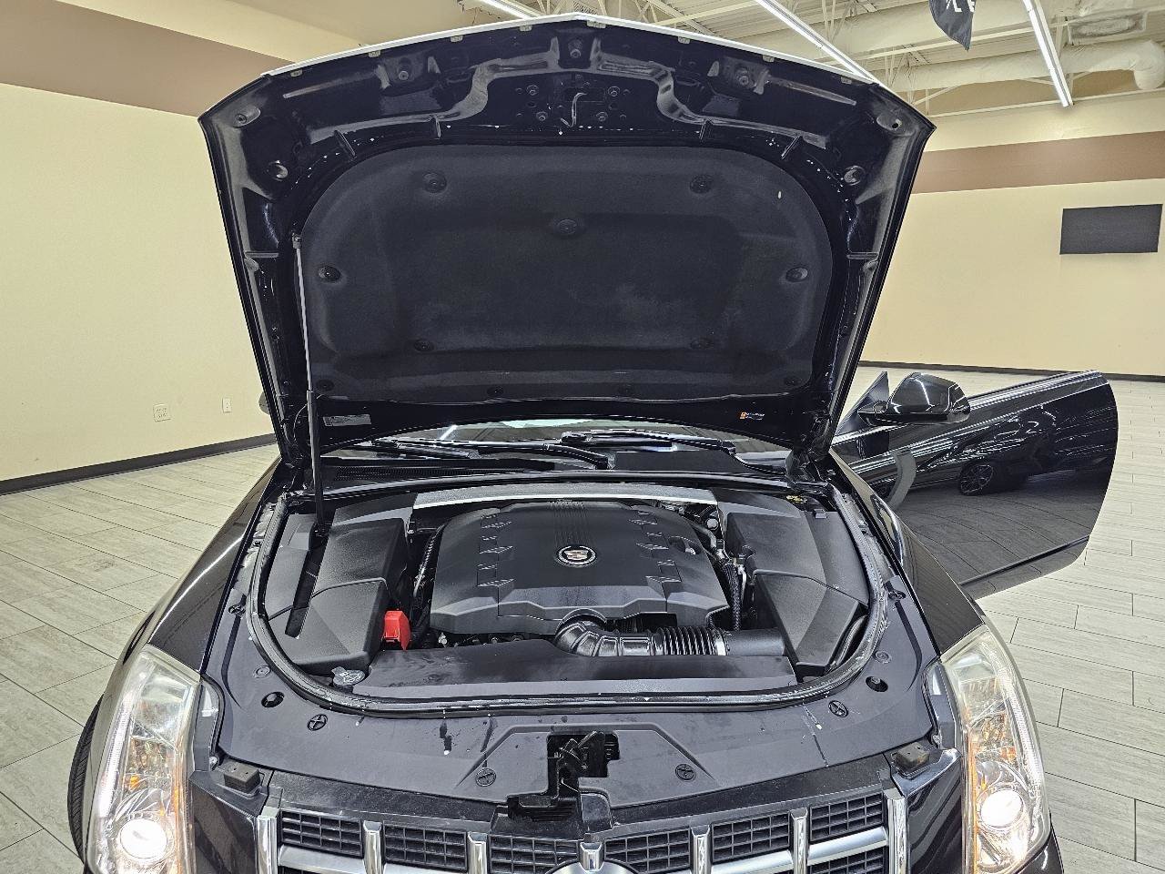 Used 2012 Cadillac CTS Premium RWD image 40