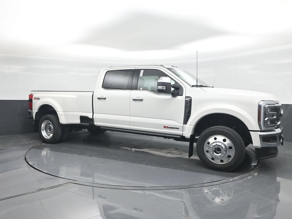New 2026 Ford F450 King Ranch w/ Chrome Package AWD/4WD image 11