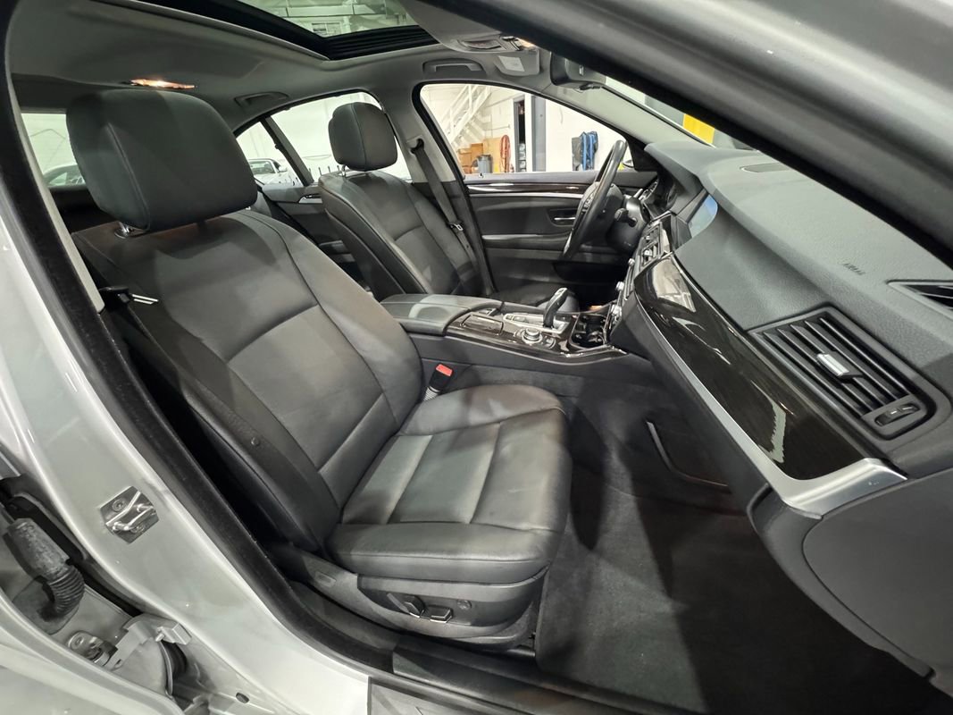 Used 2011 BMW 535i xDrive Sedan image 43
