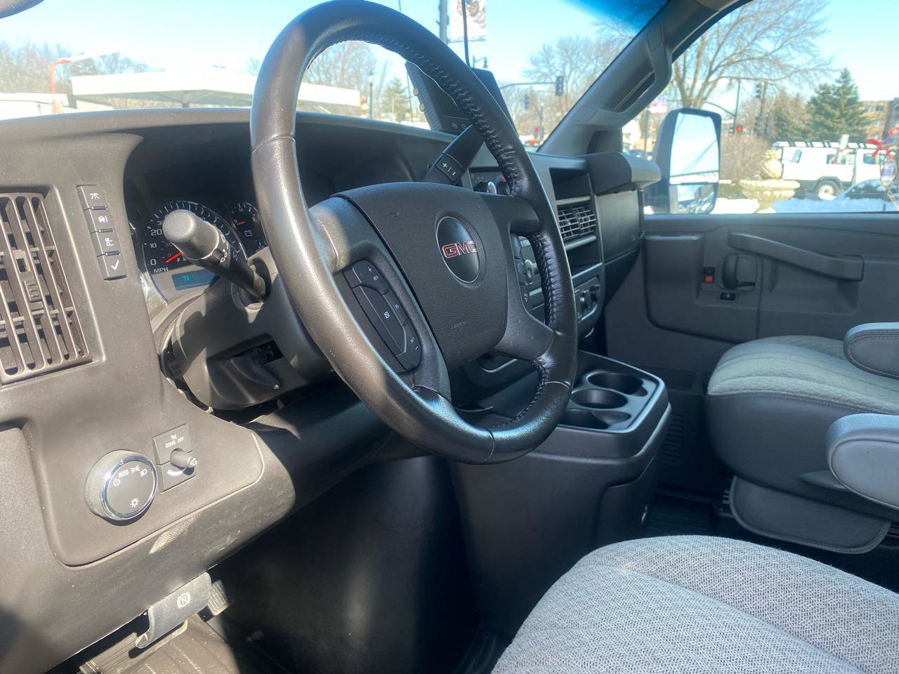 Used 2021 GMC Savana 3500 w/ Power Convenience Package RWD image 16