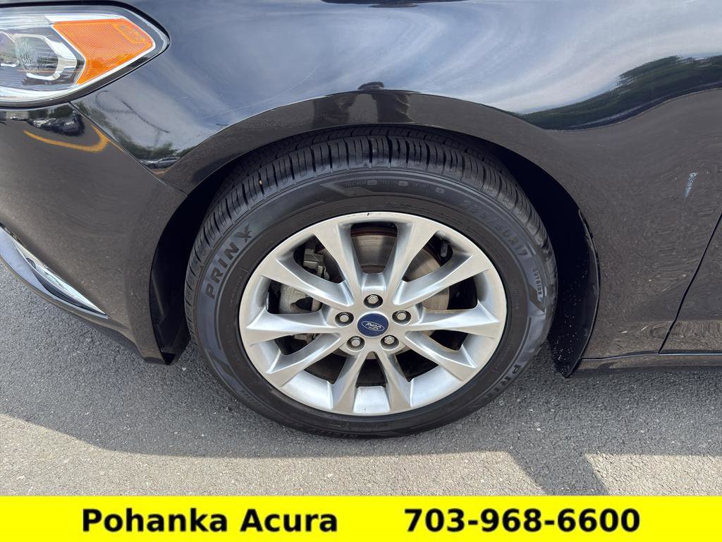 Used 2017 Ford Fusion SE w/ Fusion SE Technology Package FWD image 27