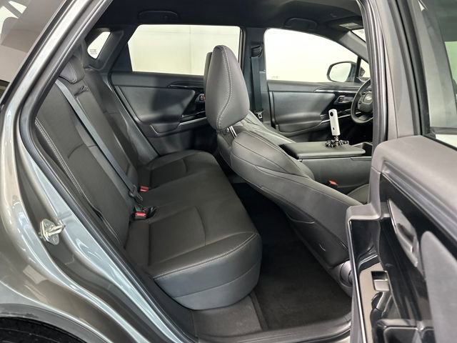 Used 2023 Subaru Solterra AWD image 27