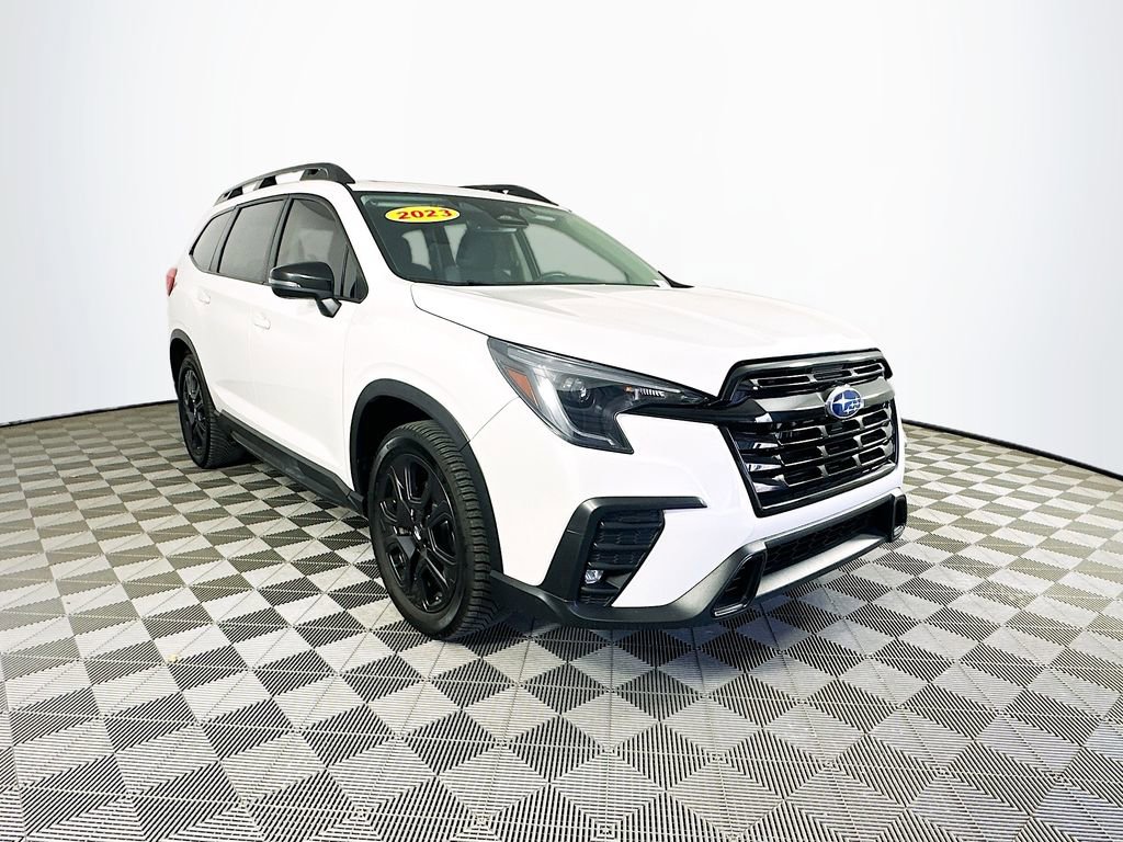 Used 2023 Subaru Ascent Onyx Edition image 2