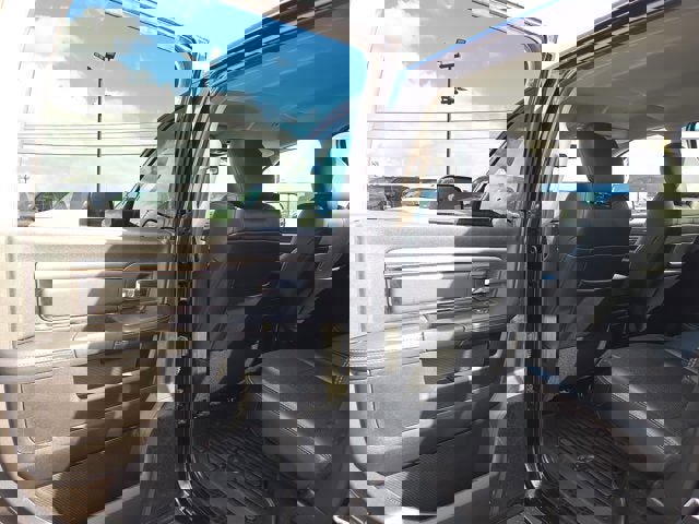 Used 2018 RAM 2500 Big Horn w/ Sport Appearance Group image 10