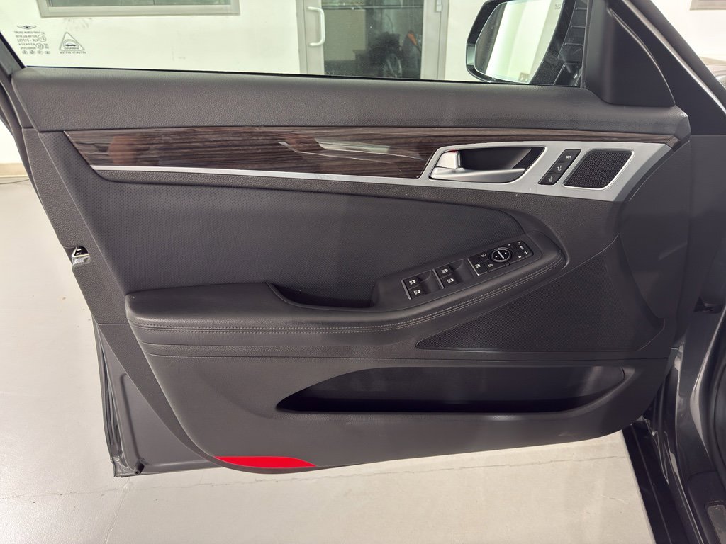 Used 2020 Genesis G80 3.8 image 18