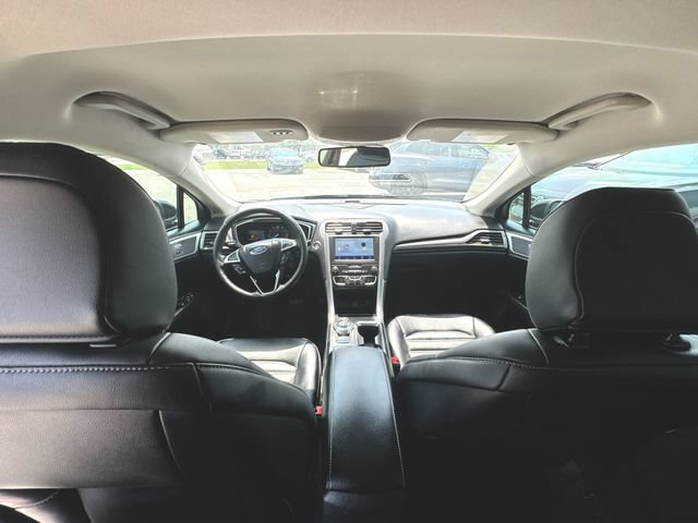 Used 2020 Ford Fusion SEL FWD image 19