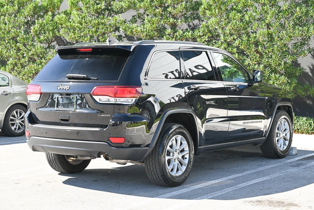 Used 2021 Jeep Grand Cherokee Laredo X image 4