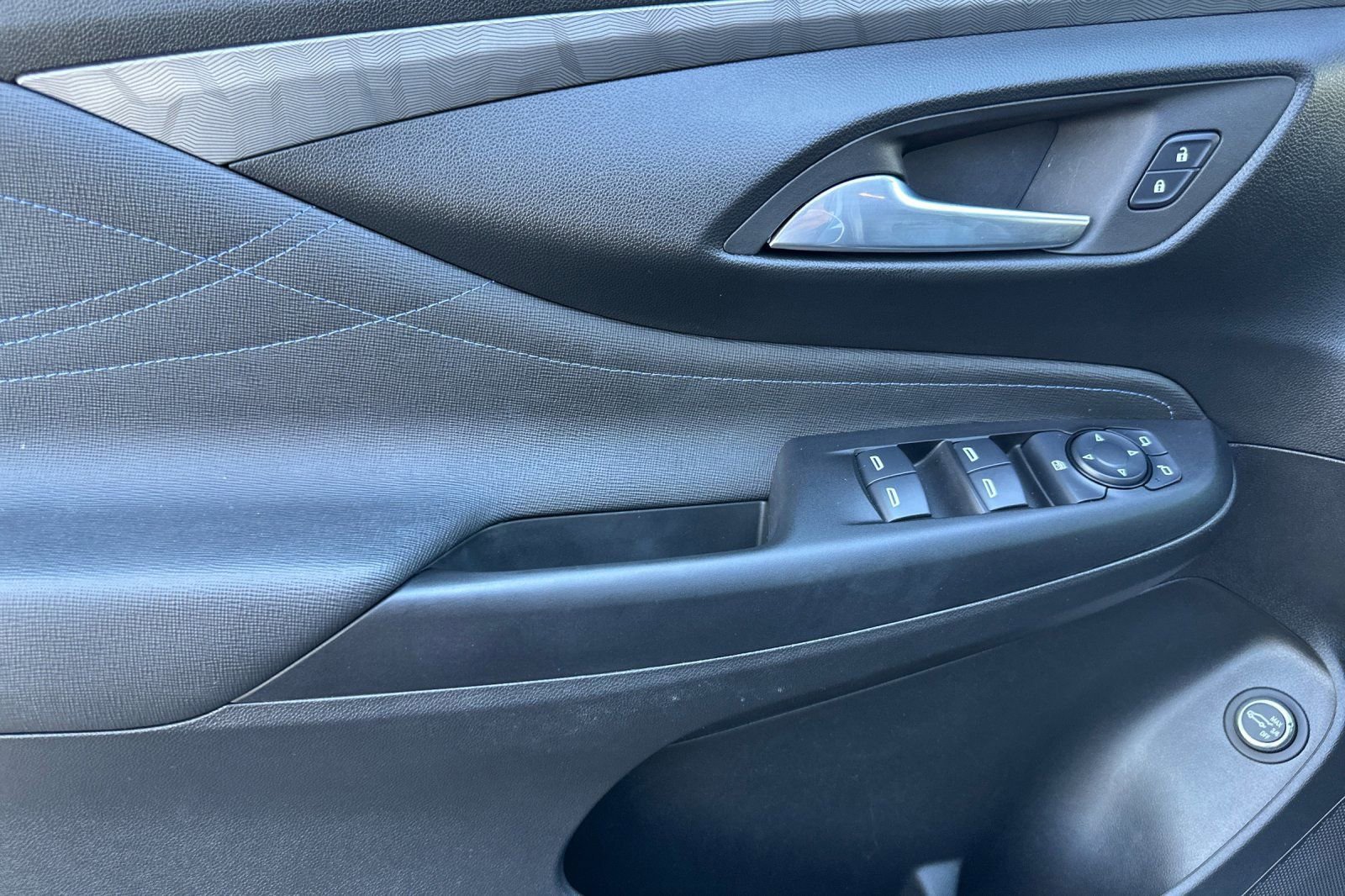 Certified 2024 Buick Envista Sport Touring w/ Convenience I Package image 11