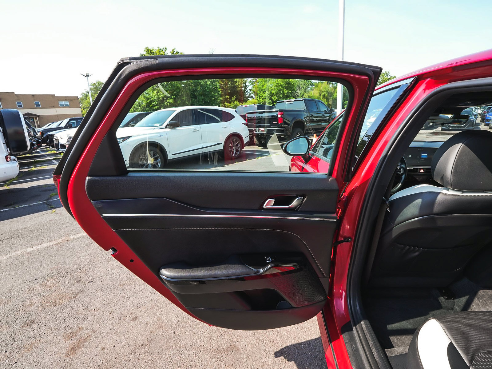 Used 2025 Kia K5 GT-Line w/ GT-Line Premium Package AWD/4WD image 10