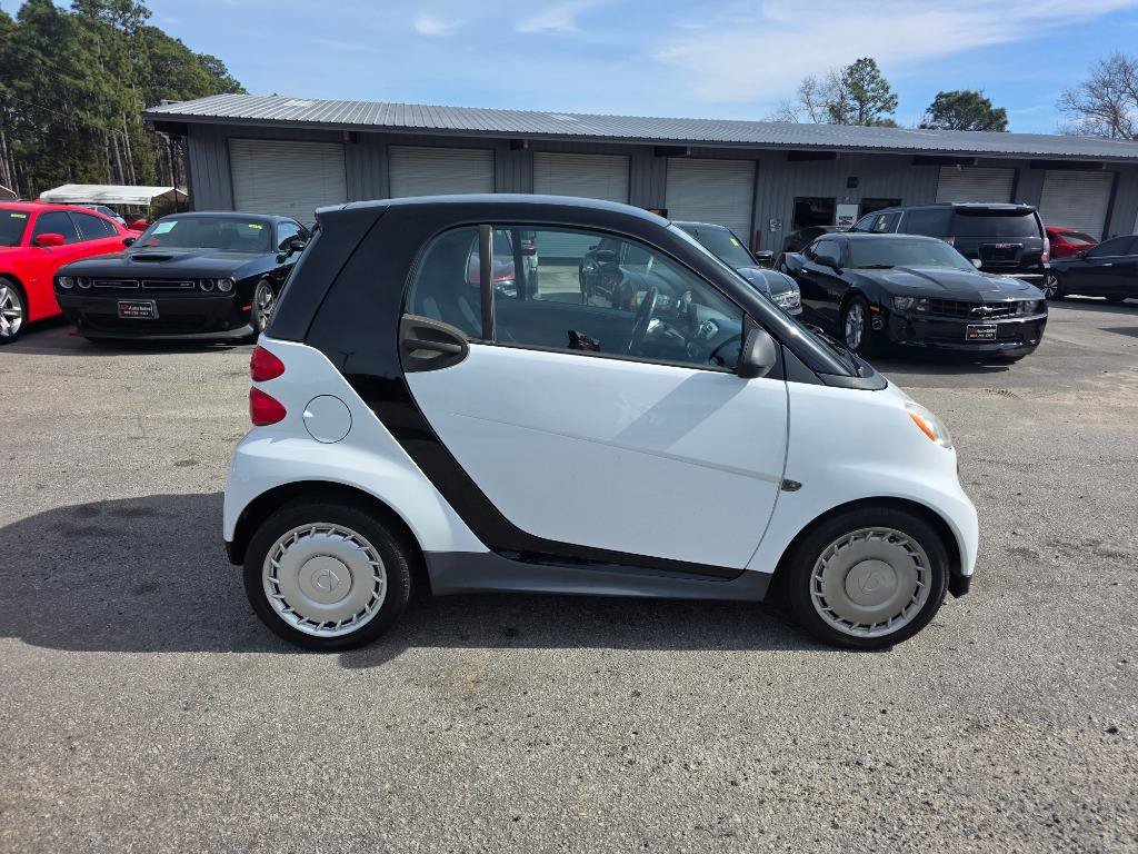 Used 2015 smart fortwo pure RWD image 4