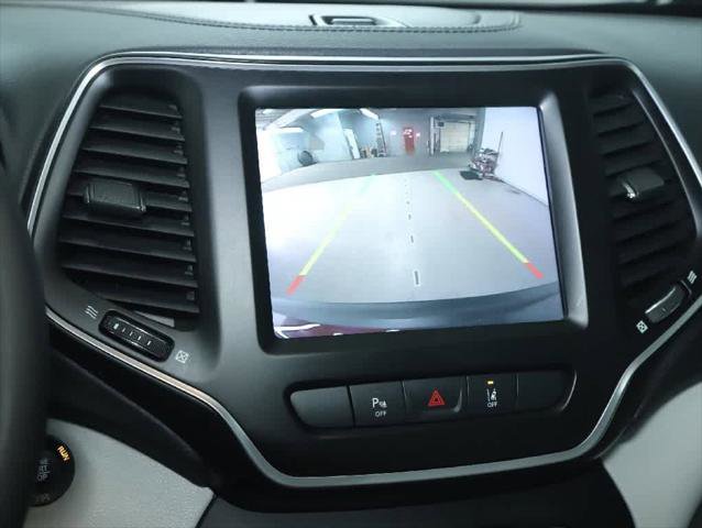Certified 2021 Jeep Cherokee Latitude Lux w/ Comfort/Convenience Group image 28