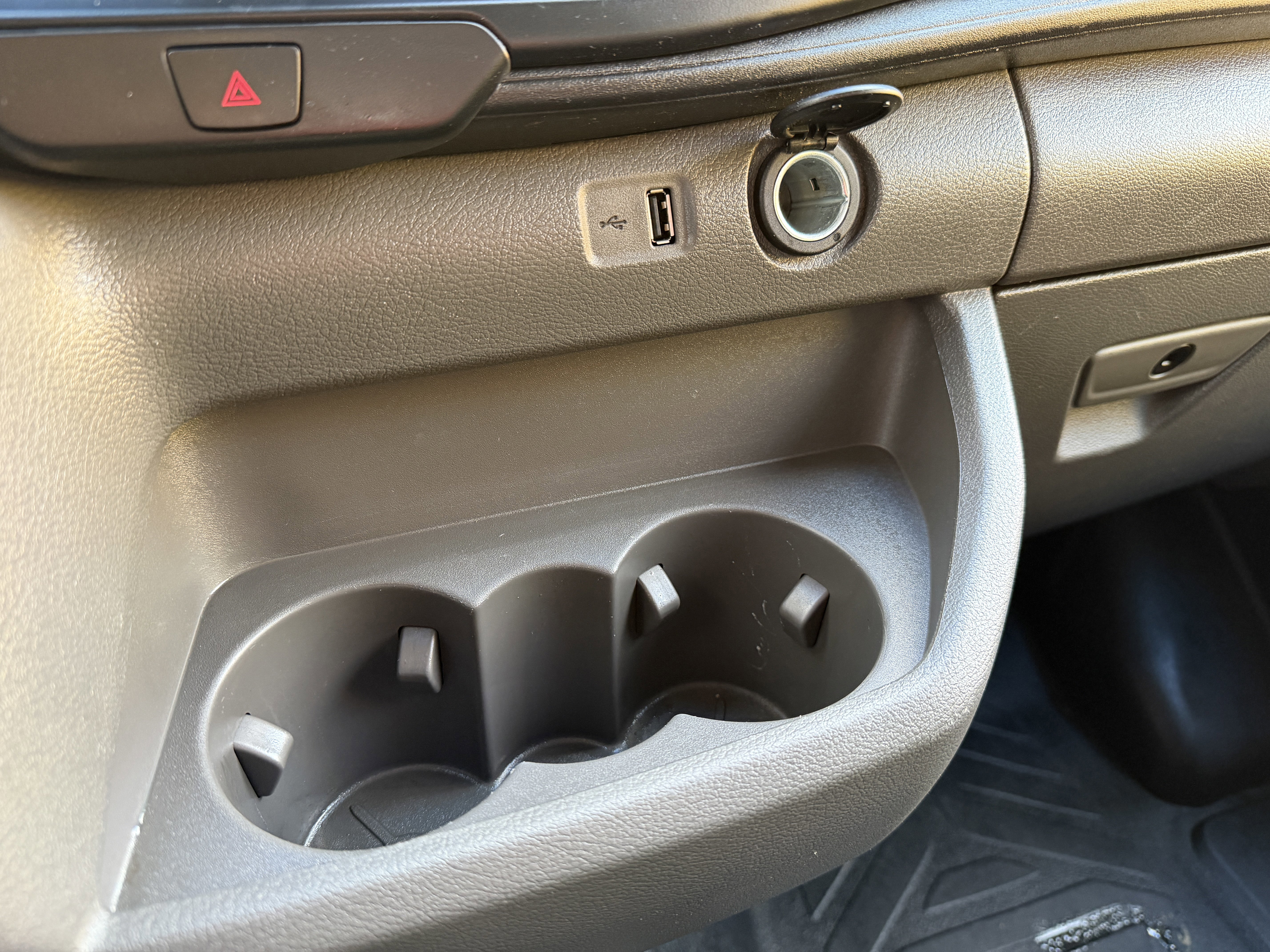 Used 2023 Ford Transit 250 Medium Roof image 17