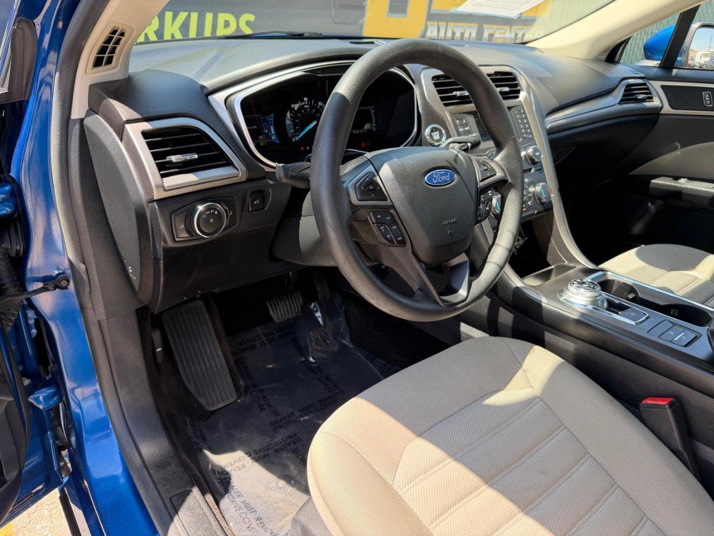 Used 2017 Ford Fusion S FWD image 16