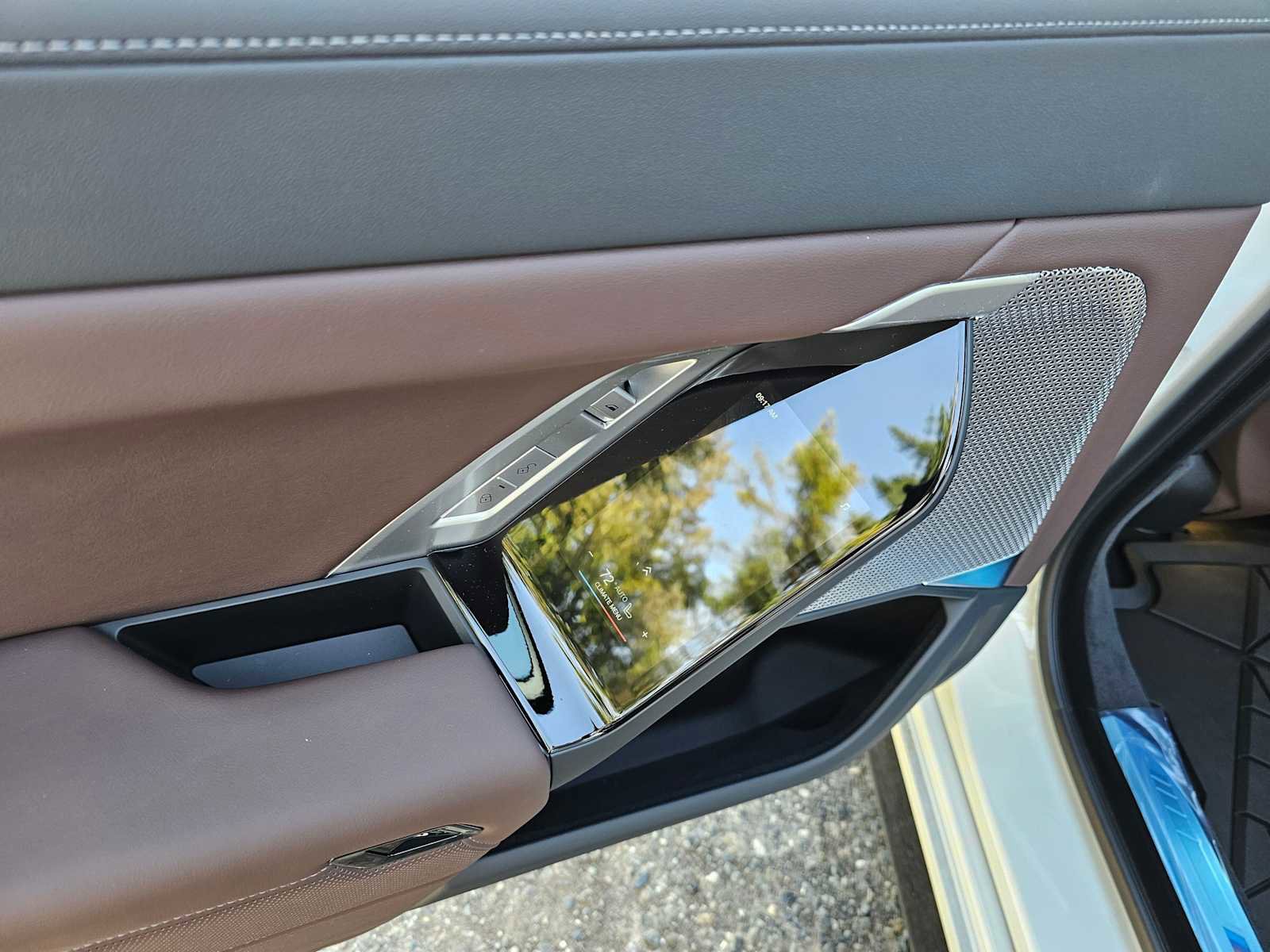 Used 2024 BMW i7 xDrive60 image 19