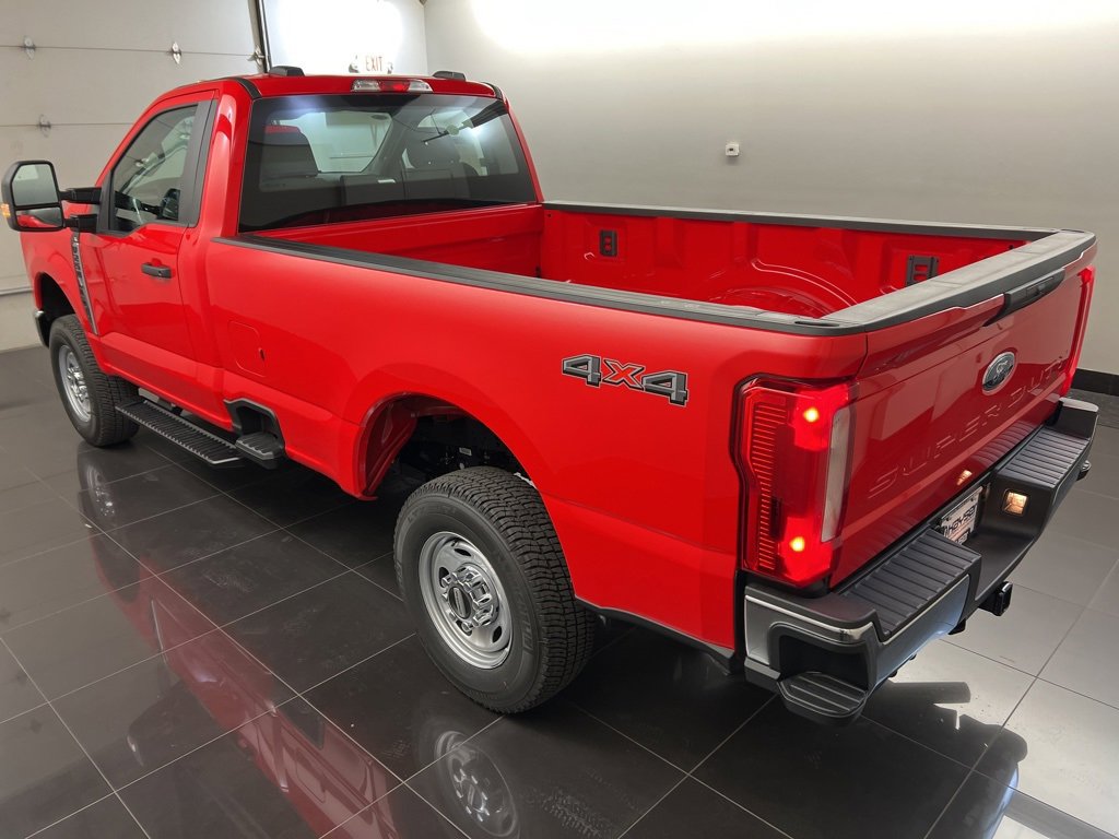 New 2026 Ford F250 XL w/ XL Chrome Package image 4