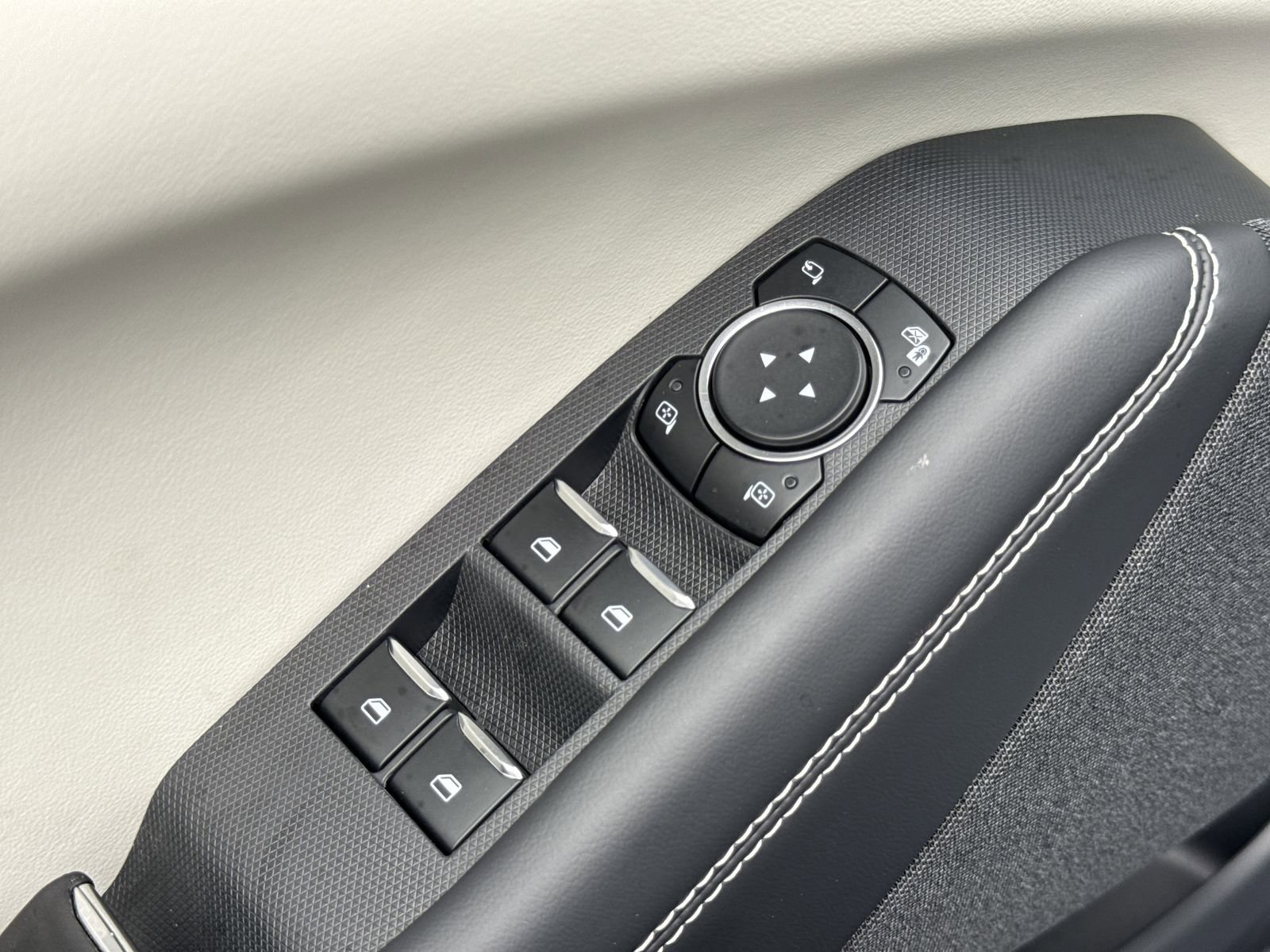 Certified 2025 Ford Mustang Mach-E Premium RWD image 18