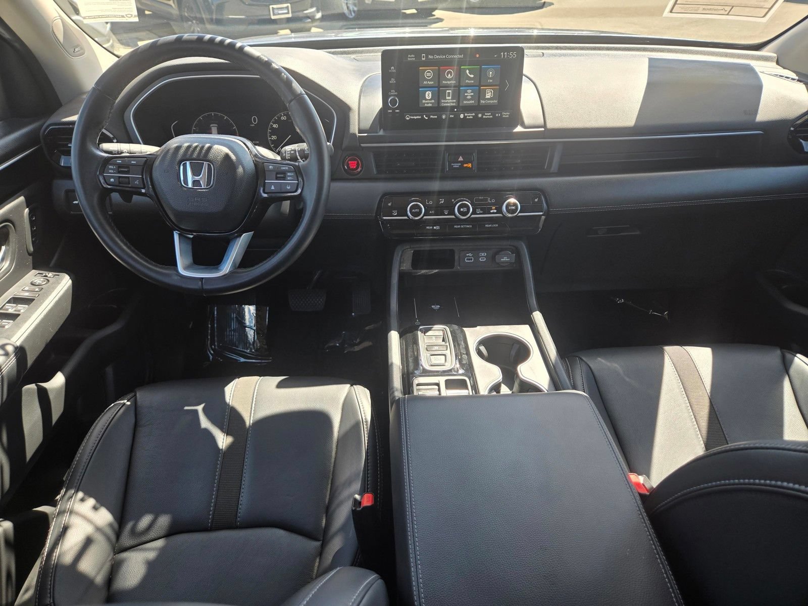 Certified 2025 Honda Pilot Touring image 19